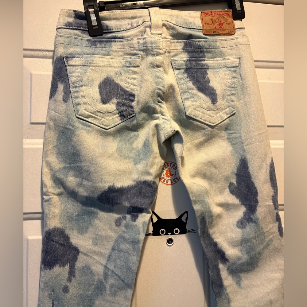 True Religion Blue and White Tie-Dye Jeans 25 - Picture 2 of 10